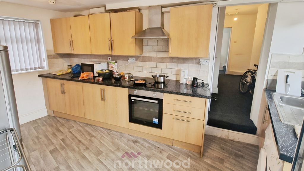 Additional image 17 of 11 bed flat for saleSomerset Road, Hyde Park, Doncaster DN1