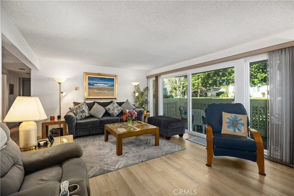 Additional image 6 of 224 Avenida Majorca Unit B, Laguna Woods, CA 92637