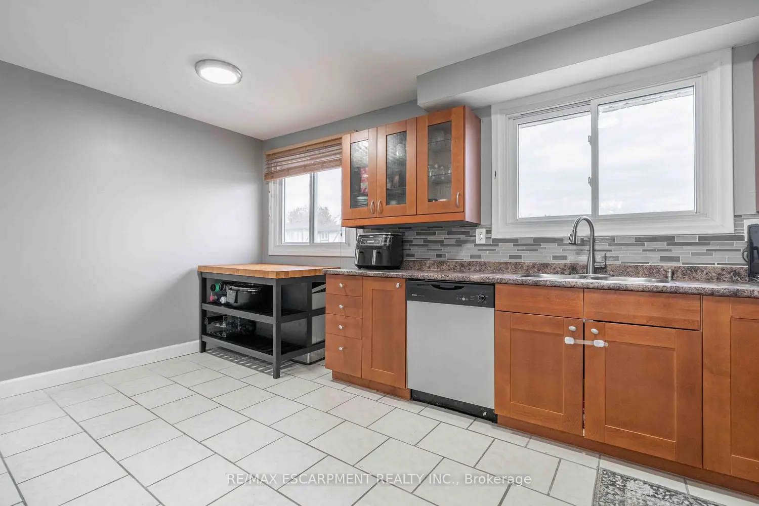 Additional image 10 of 1025 Upper Gage Avenue 1