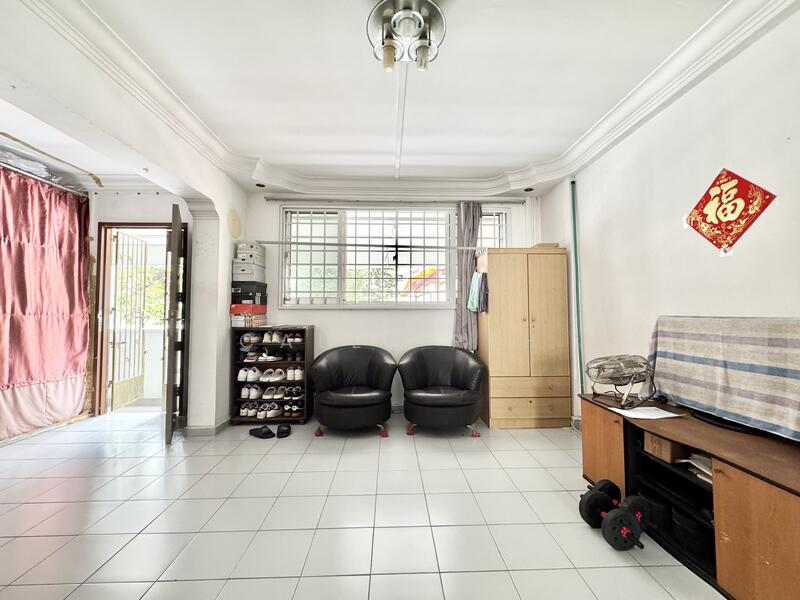 541 Hougang Avenue 8