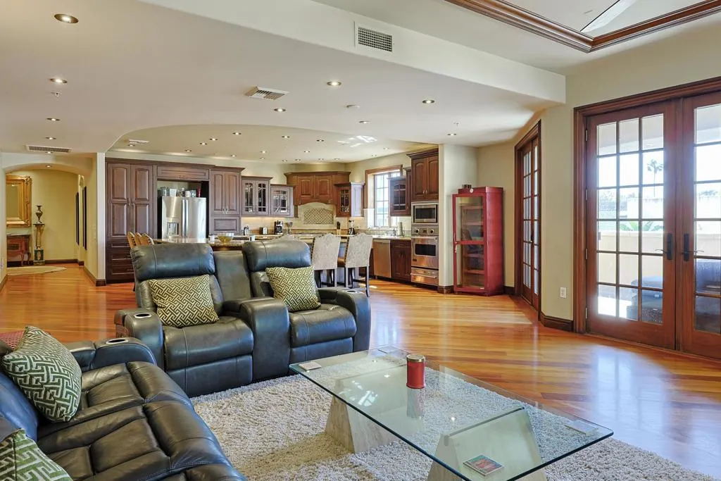 Additional image 61 of 120 C Avenue Unit 201, Coronado, CA 92118