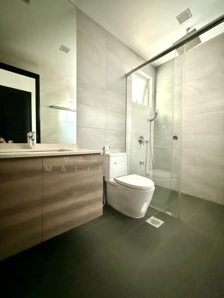 Additional image 14 of 5 Rhu Cross