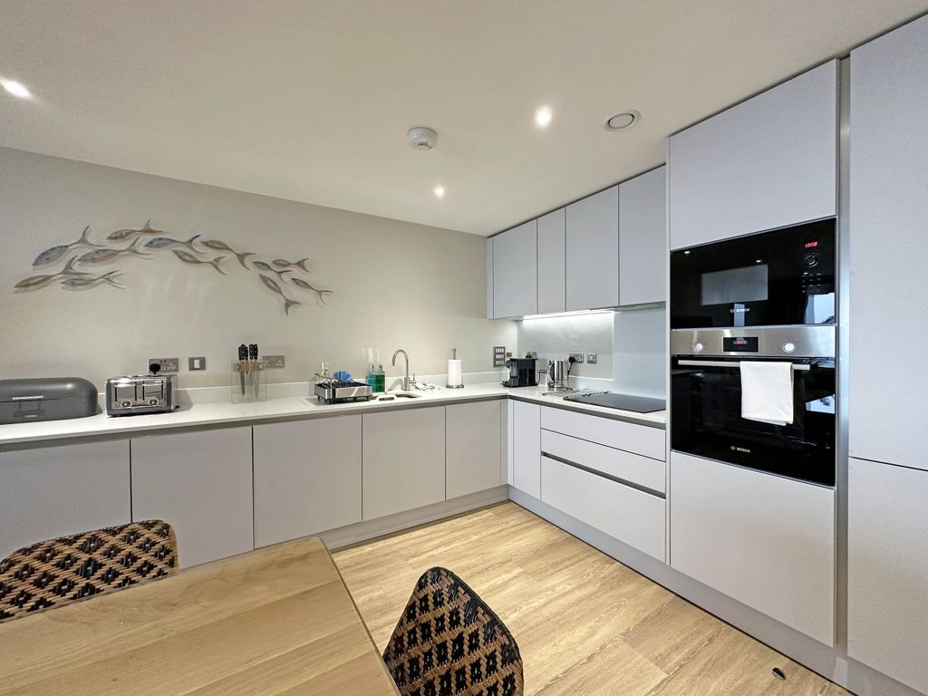 Additional image 6 of 3 bed flat for saleCliff Road, Falmouth, Cornwall TR11