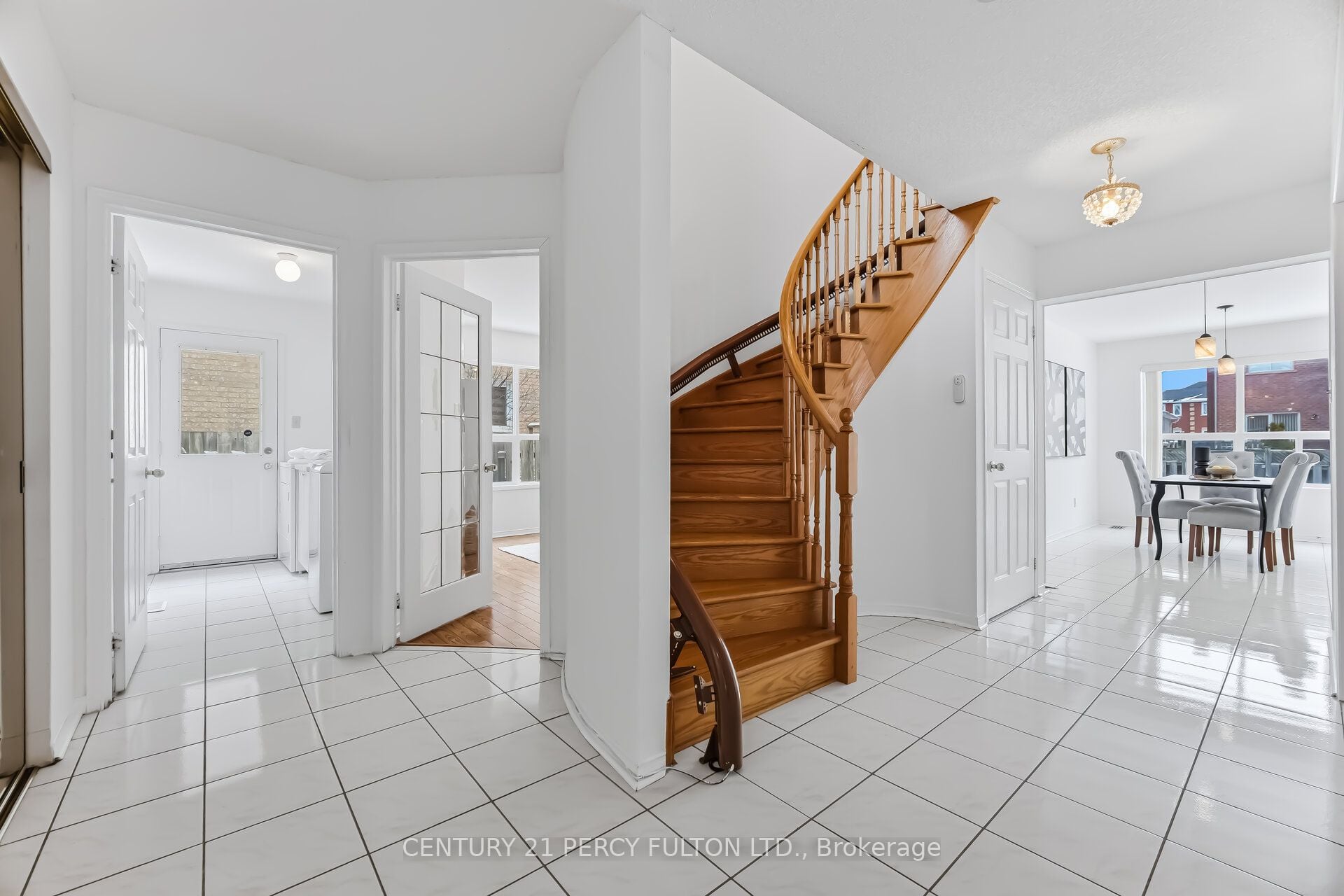 Additional image 3 of 1581 Oakburn Street, Pickering, ON, L1V 6M9