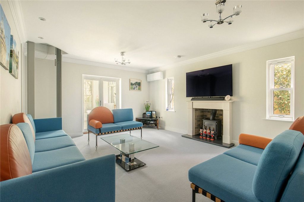 Additional image 3 of 6 bed detached house for saleKings Mill Lane, Great Shelford, Cambridge CB22