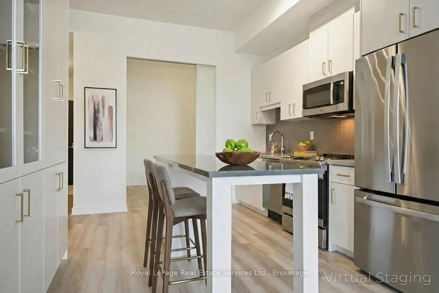 Additional image 5 of 2007 James Street 308