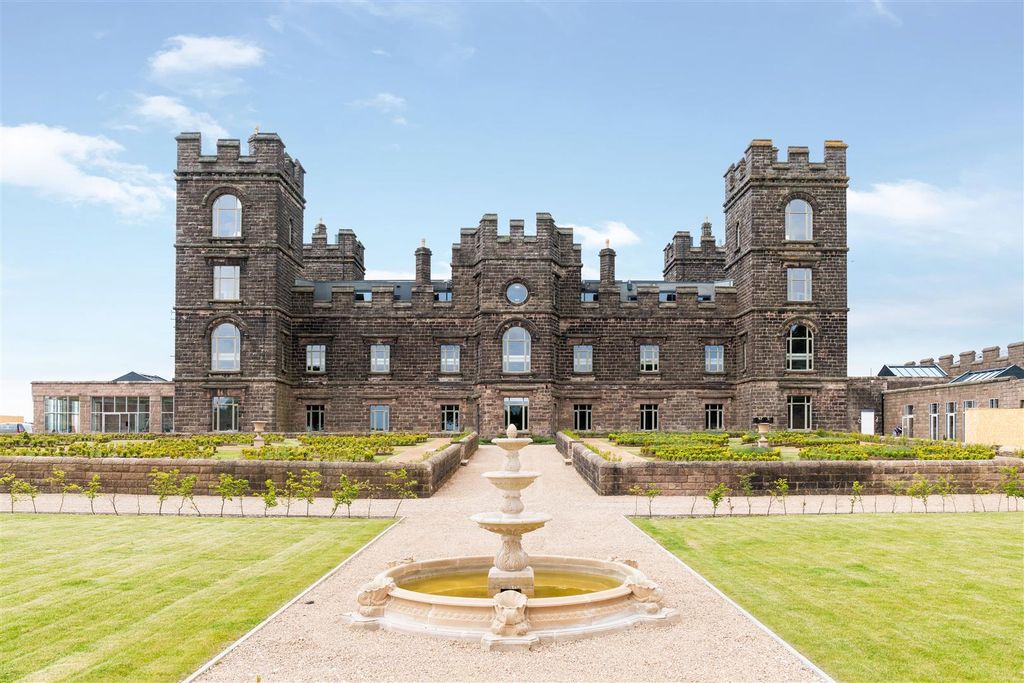 2 bed flat for saleApt 10, Riber Castle, Riber Castle Estate, Matlock DE4
