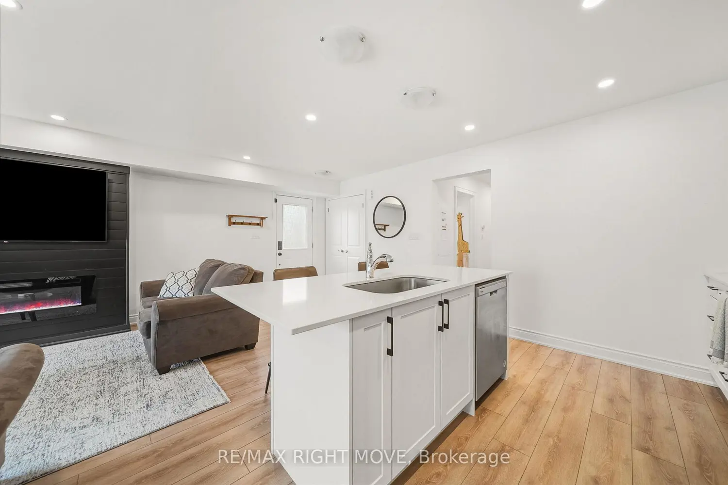 Additional image 4 of 41 Pumpkin Corner Crescent Unit 2