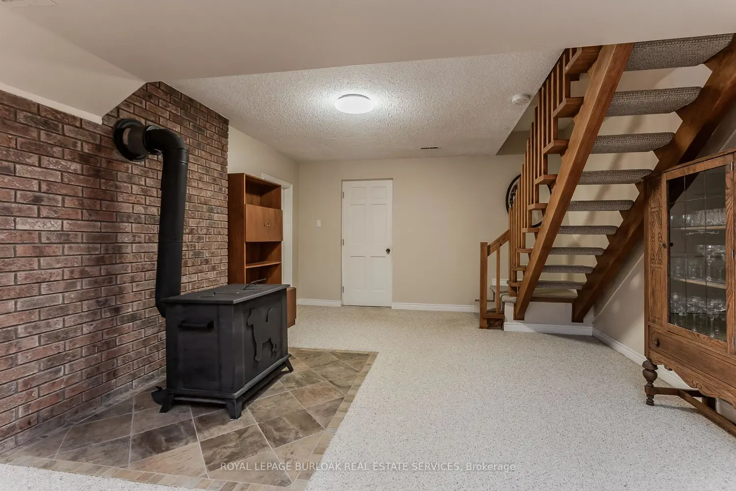 Additional image 10 of 2431 Britannia Road