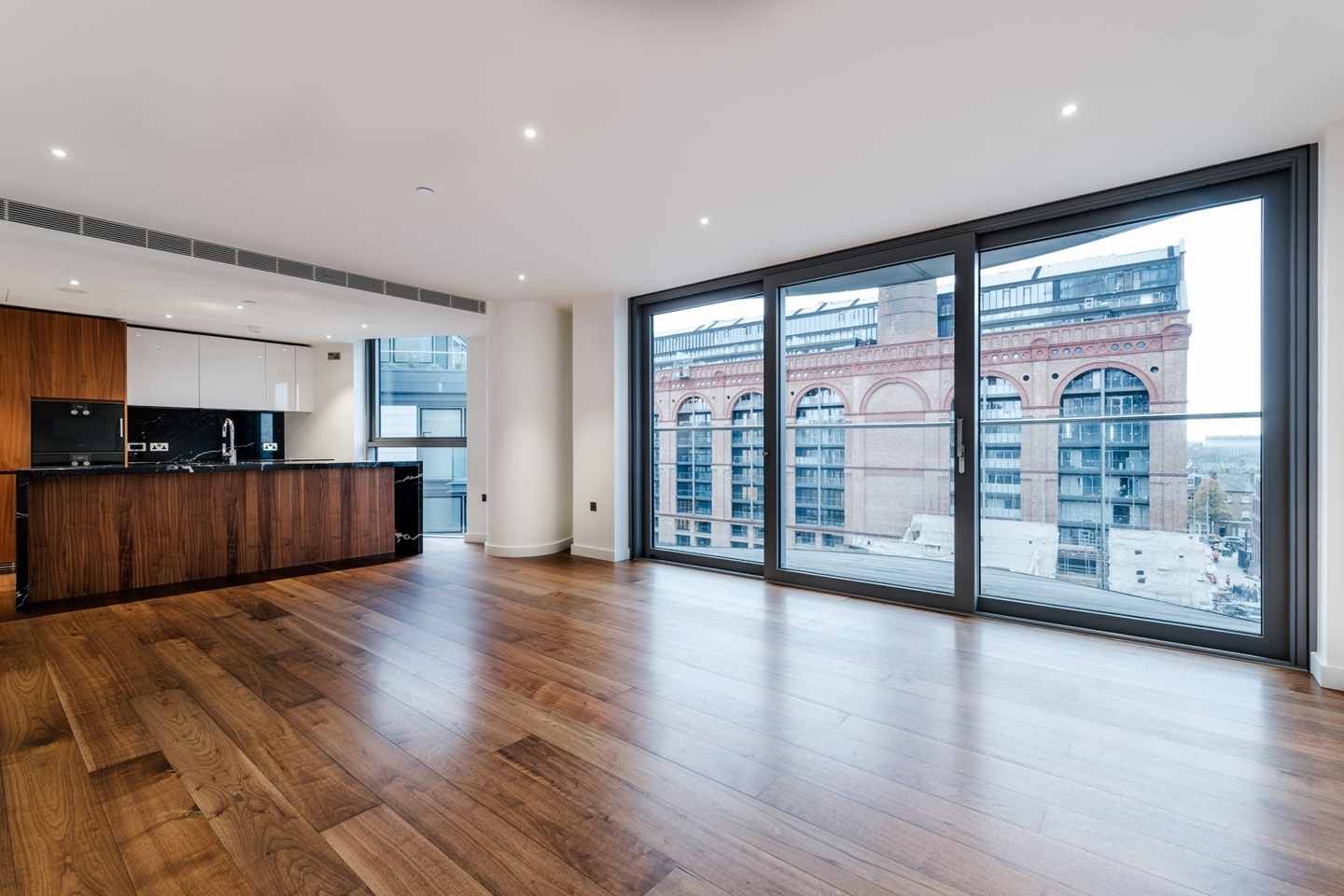 Additional image 2 of 2 Bed Flat, Waterfront Drive, SW10, N1 7GU