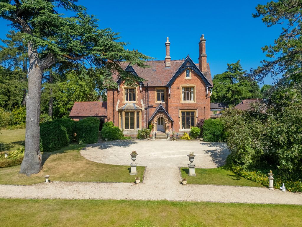 9 bed detached house for saleWatery Lane, Sherbourne Warwick, Warwickshire CV35