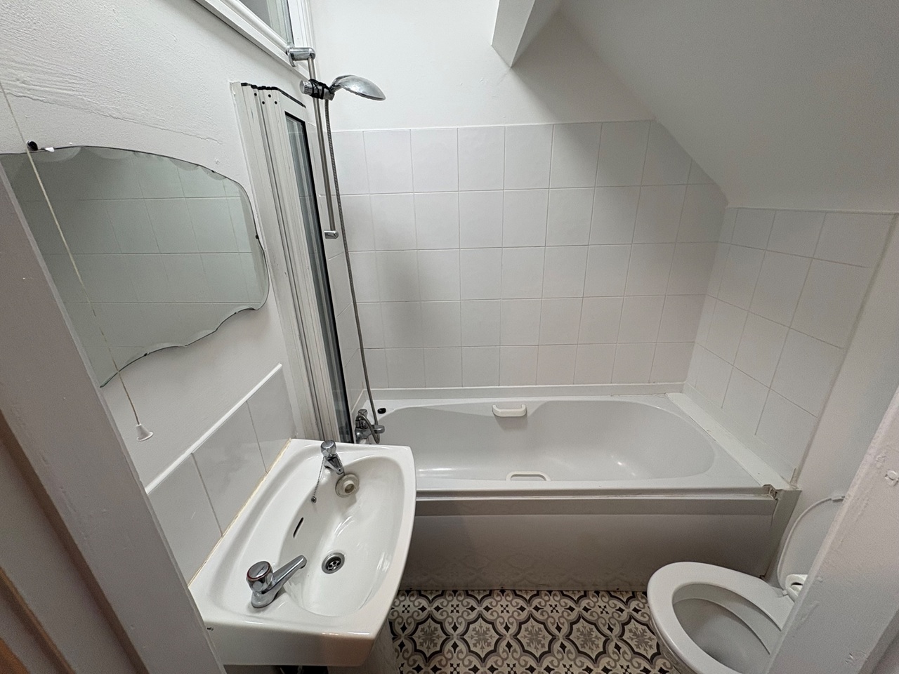 Additional image 6 of Studio Flat, Victoria Road, B33, N1 7GU