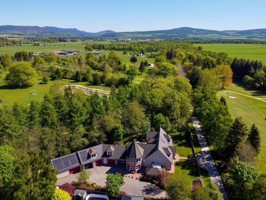 Additional image 52 of Lang Stracht, Alford, AB33