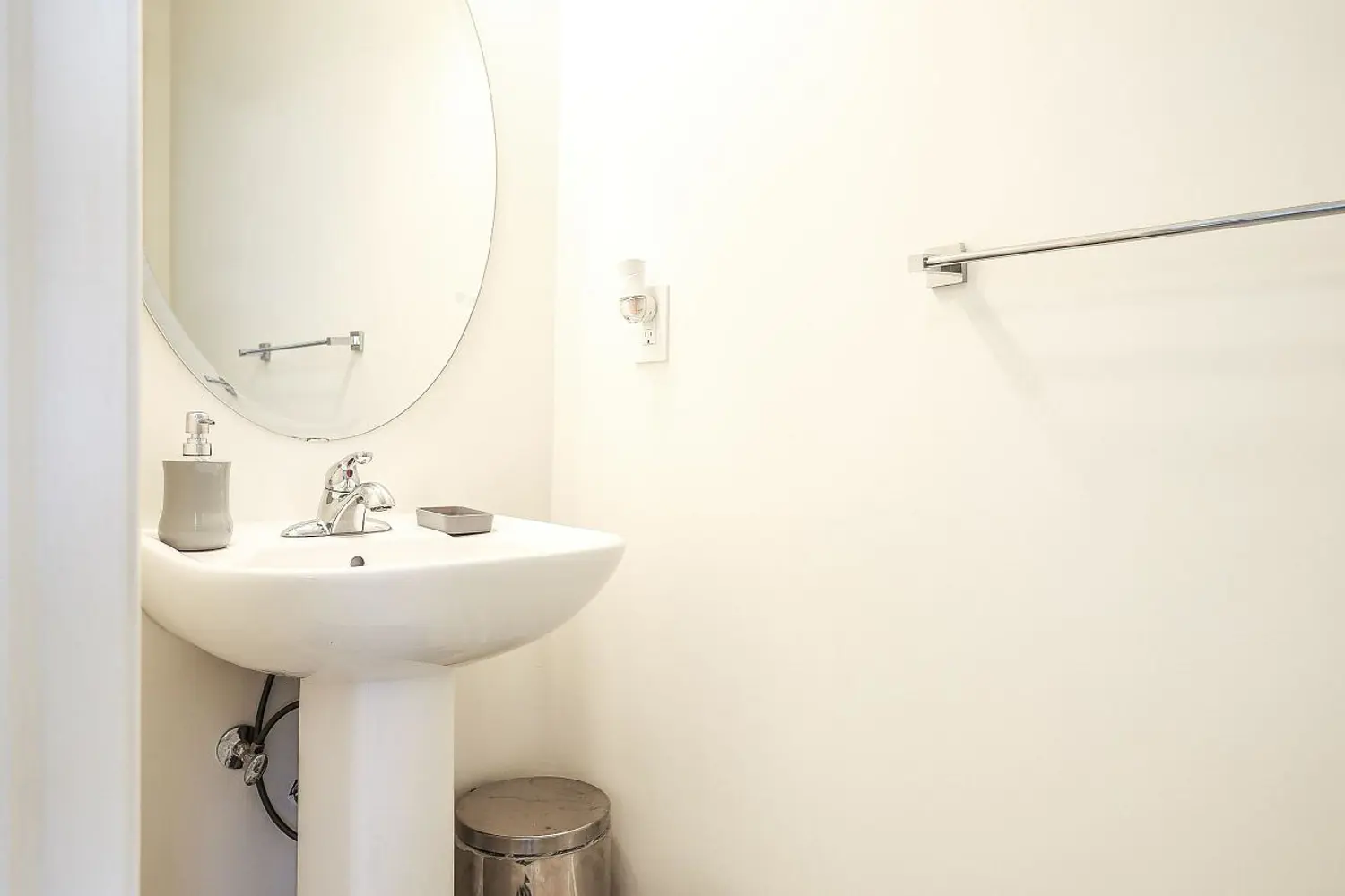 Additional image 11 of 27 Hogan Manor Drive