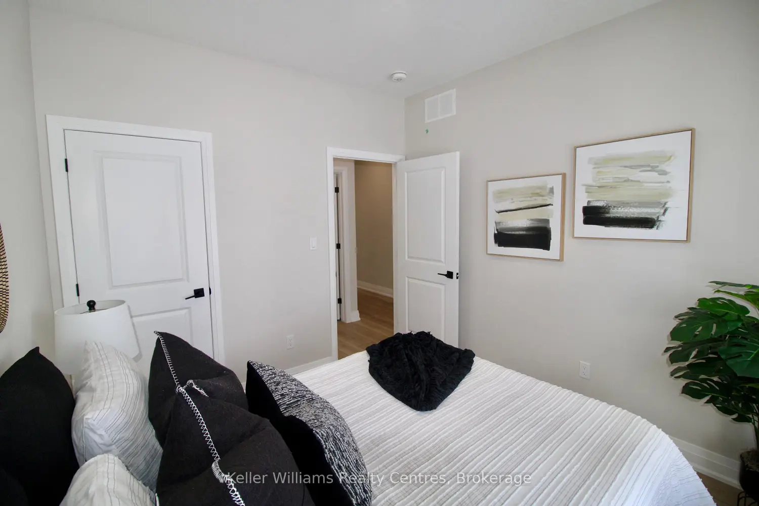 463 Durham Road photo 5