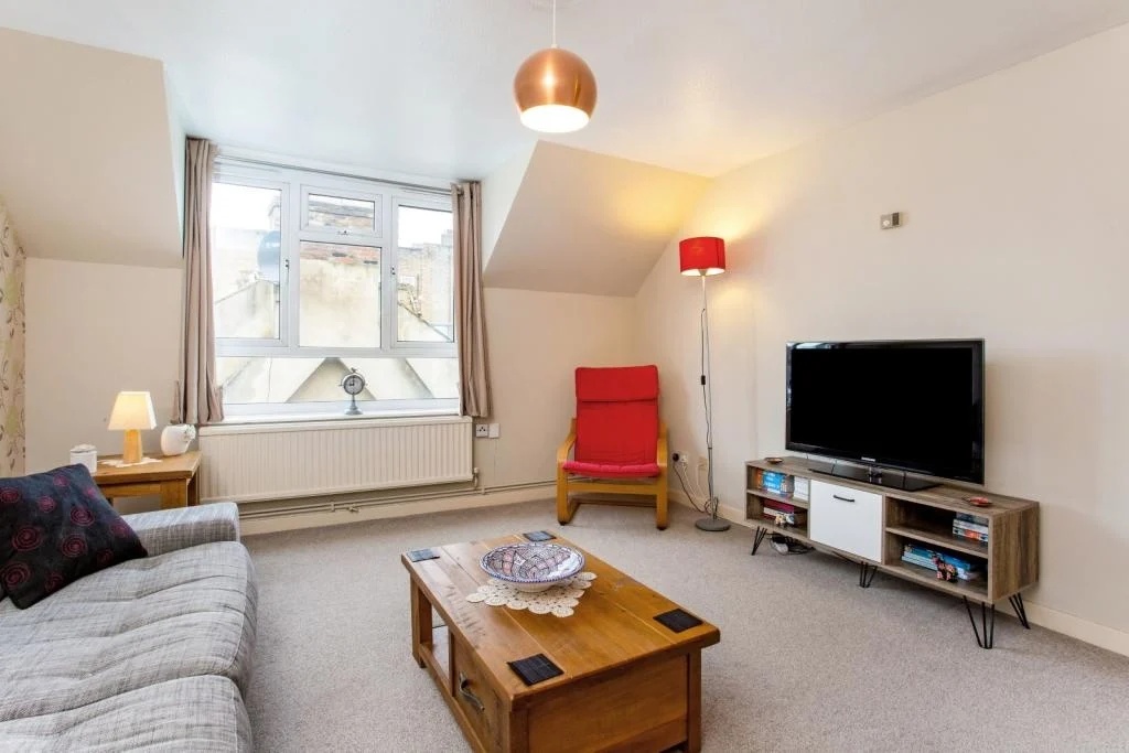 Additional image 6 of 2 Bed Flat, Battersea, SW11, N1 7GU
