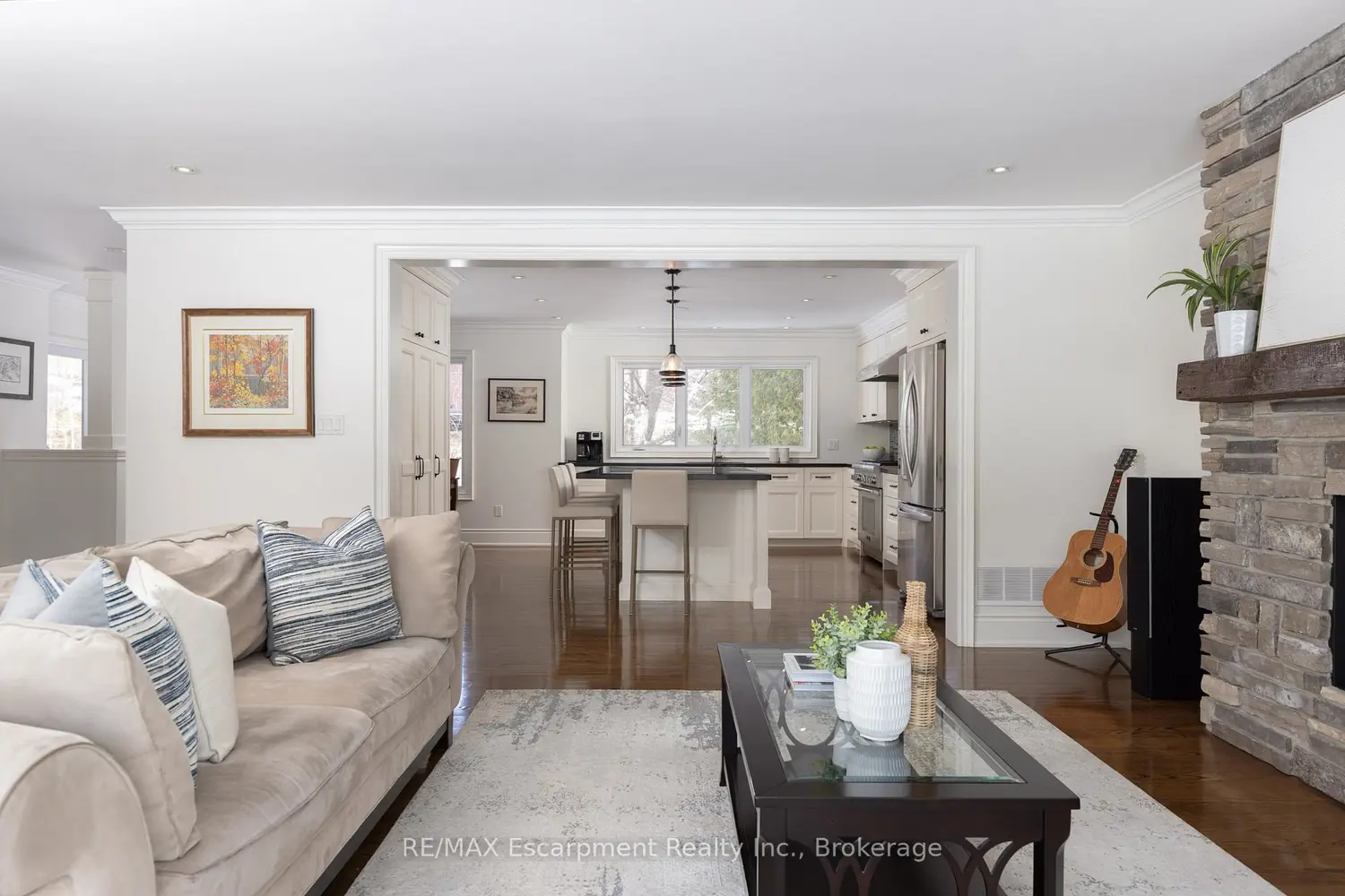 165 Walby Drive photo 5