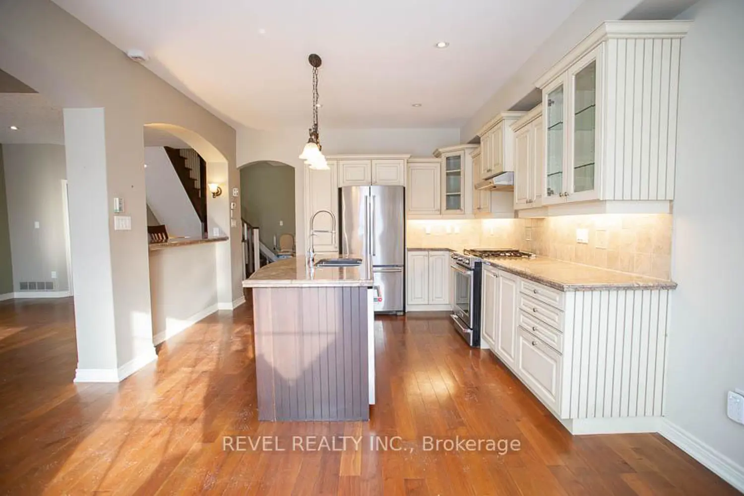 655 Park Road 48 photo 5