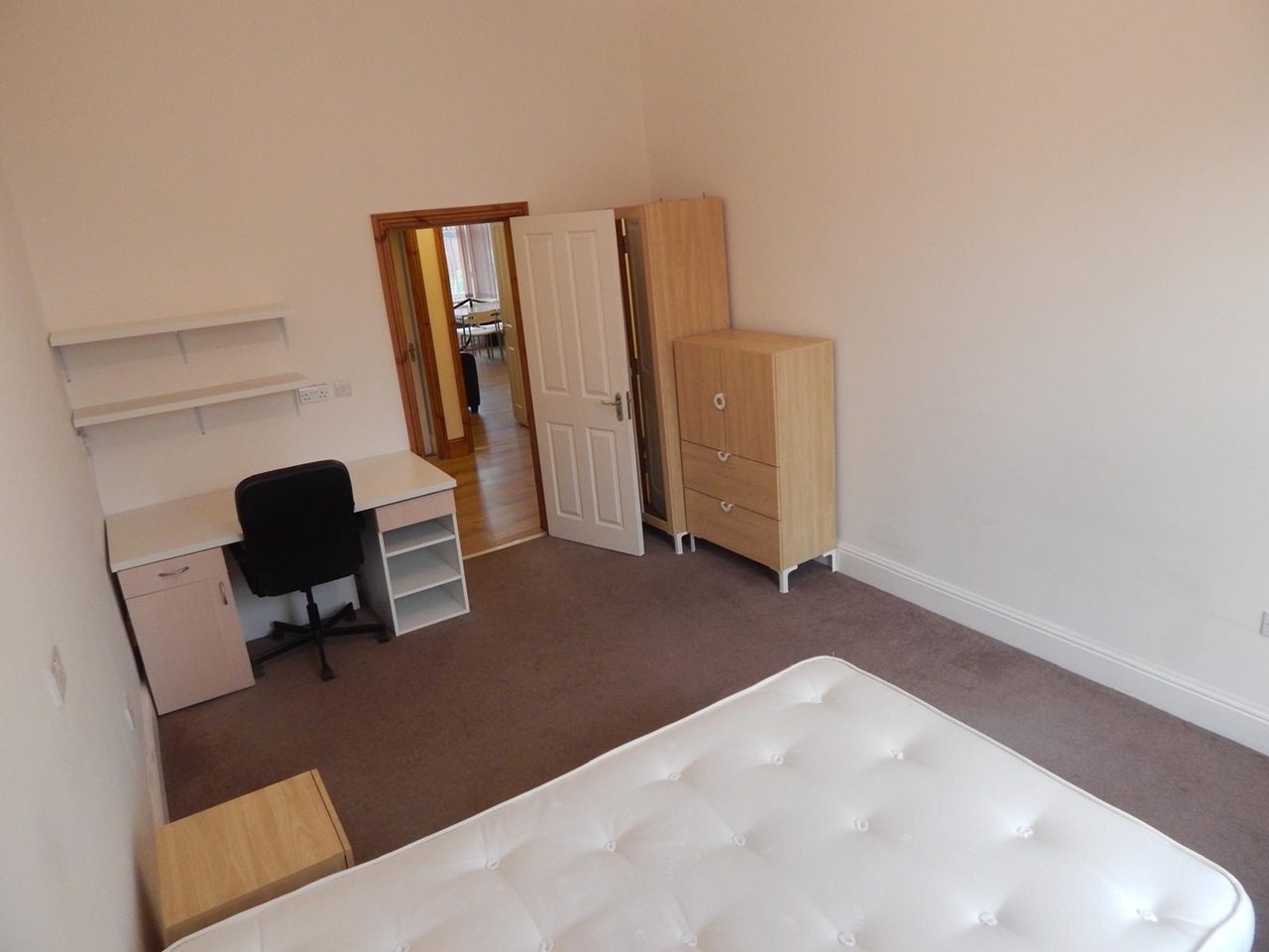 Additional image 8 of 3 Bed Flat, Hyde Terrace, LS2, N1 7GU