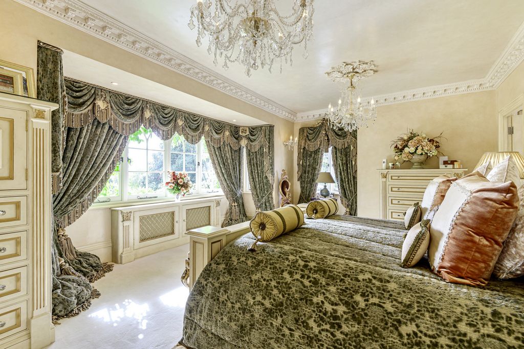 Additional image 22 of 8 bed country house for saleBrighton Road, Horsham RH13