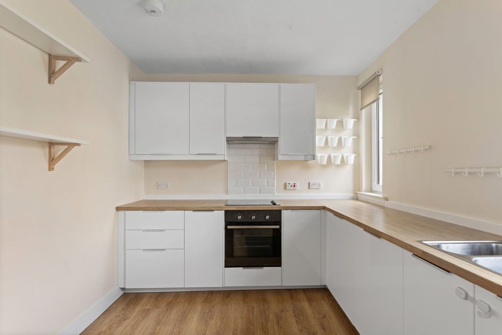 Additional image 4 of 2 bed flat for saleStuart Terrace, Bathgate EH48