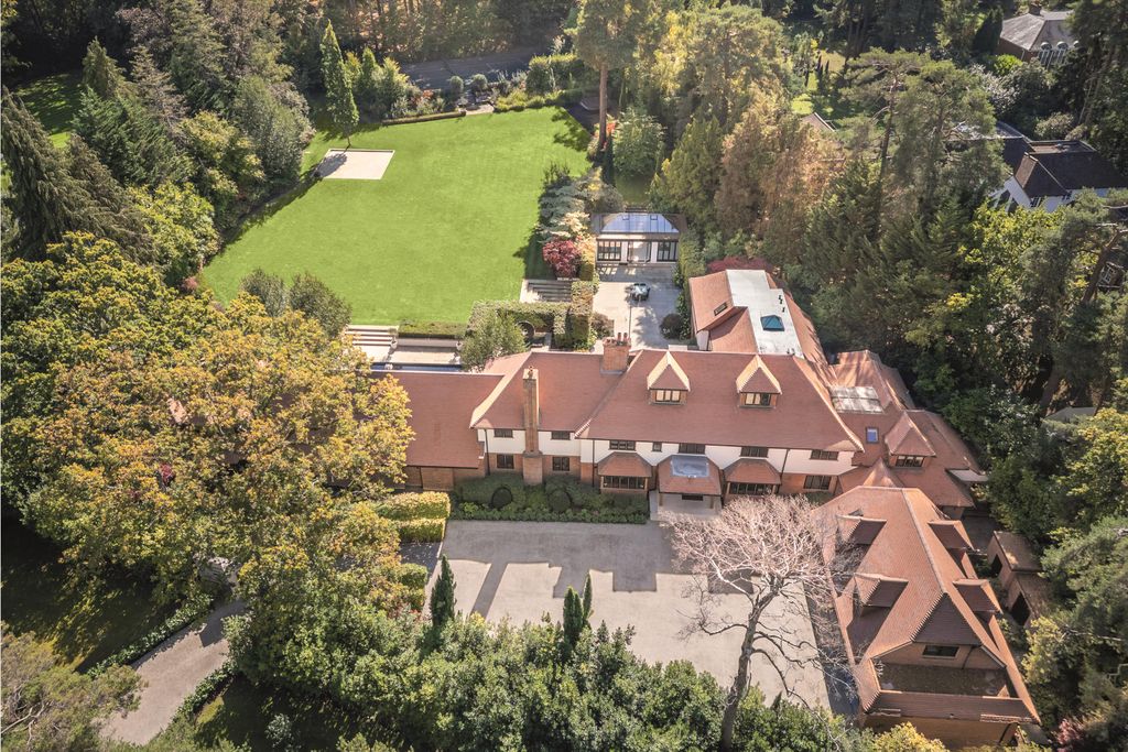 Additional image 36 of 6 bed detached house for saleWest Road, St George's Hill, Weybridge, Surrey KT13