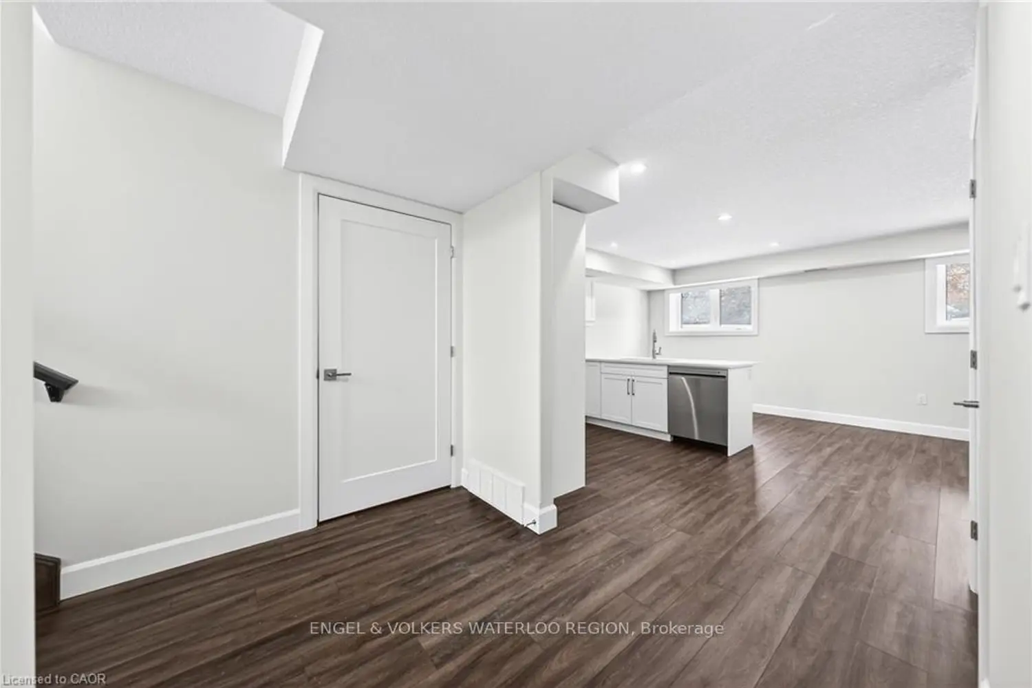 Additional image 6 of 3202 Vivian Line 46