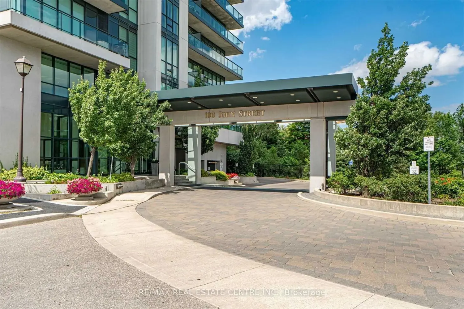 Additional image 2 of 100 John Street 1203