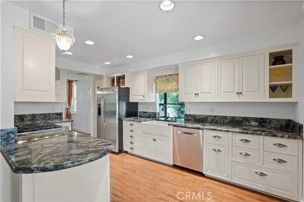 Additional image 13 of 5194 Legacy Court, Woodland Hills, CA 91364