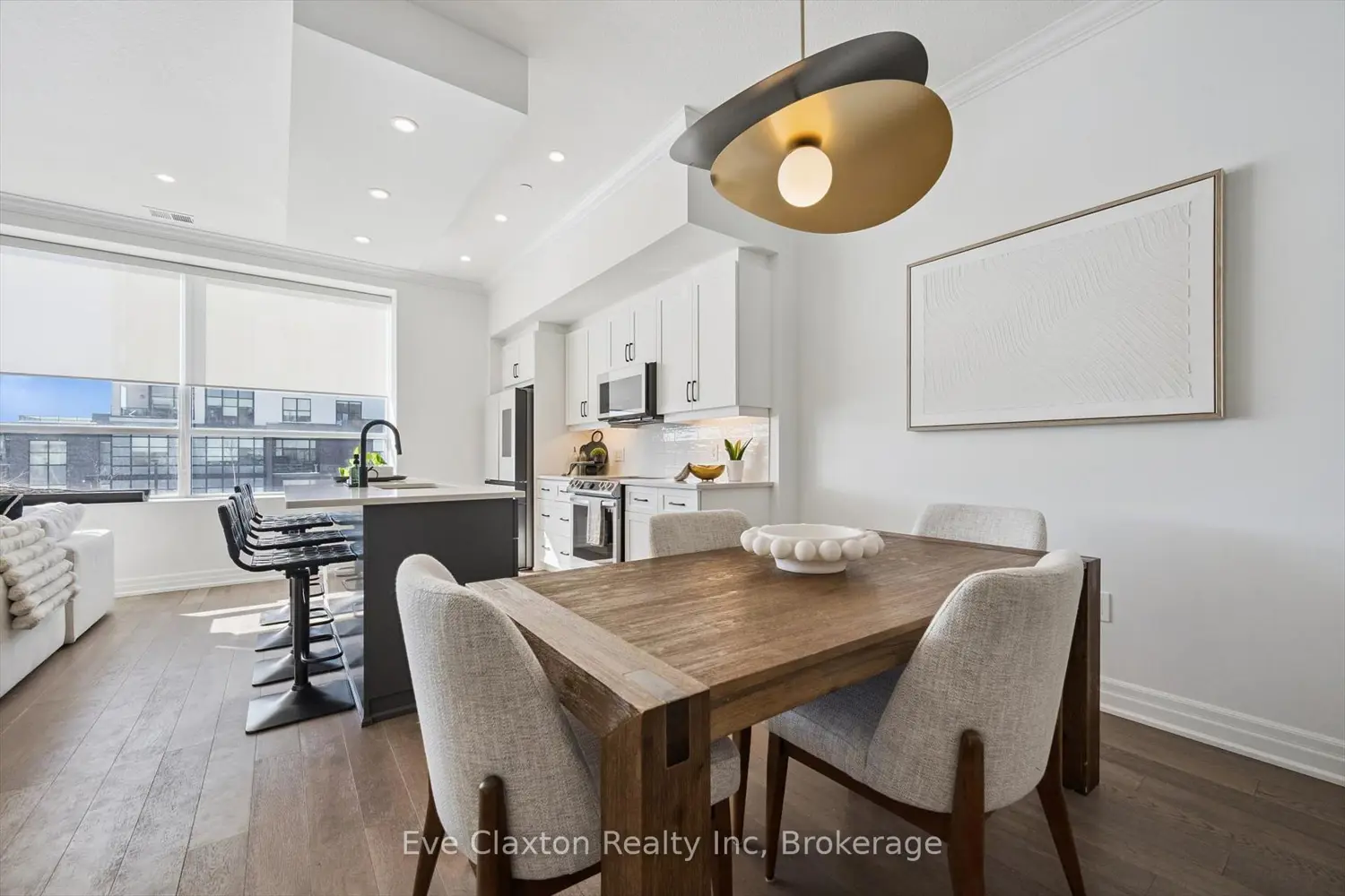 Additional image 7 of 1880 Gordon Street 204