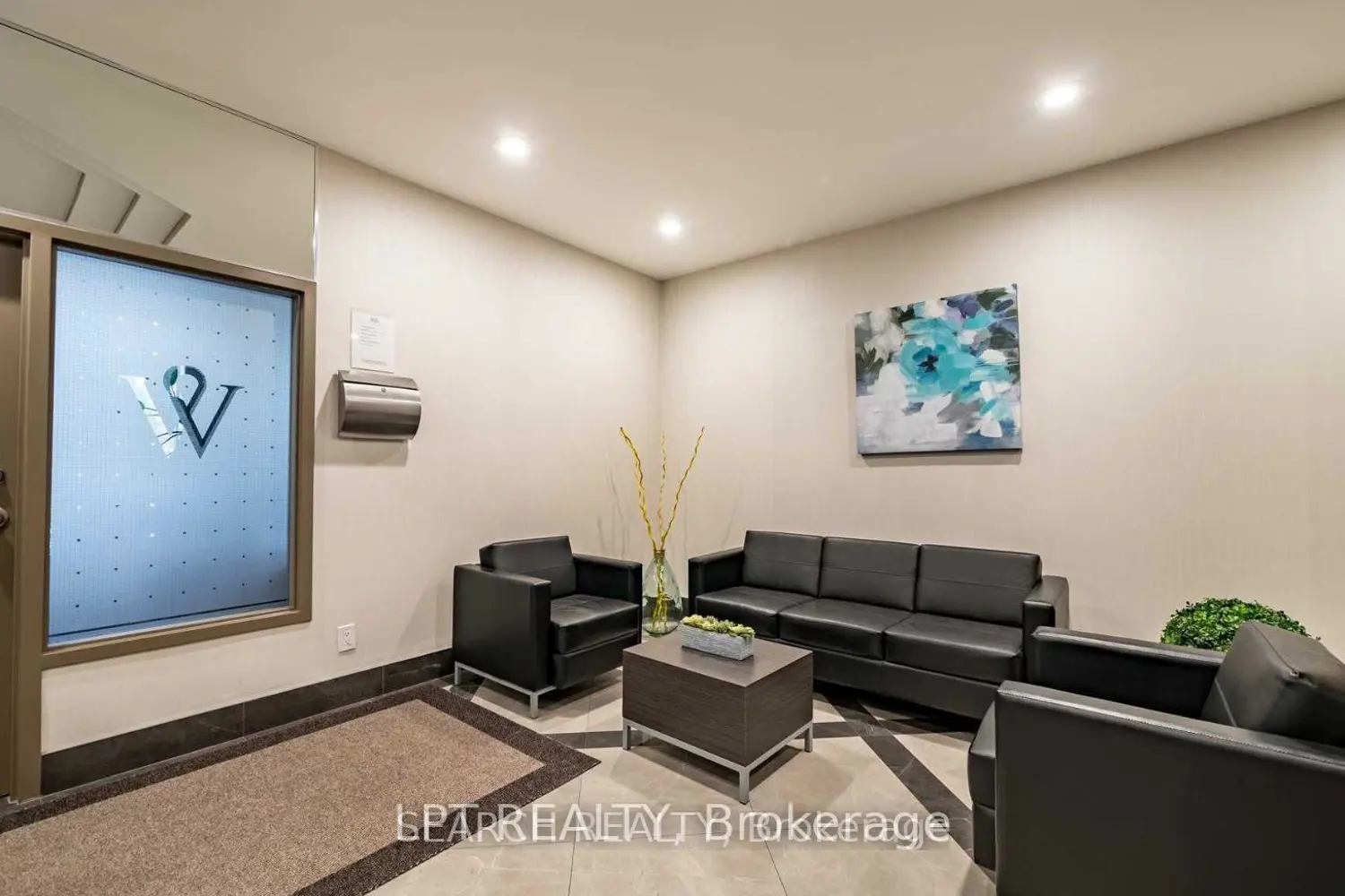 Additional image 7 of 711 Rossland Road 505