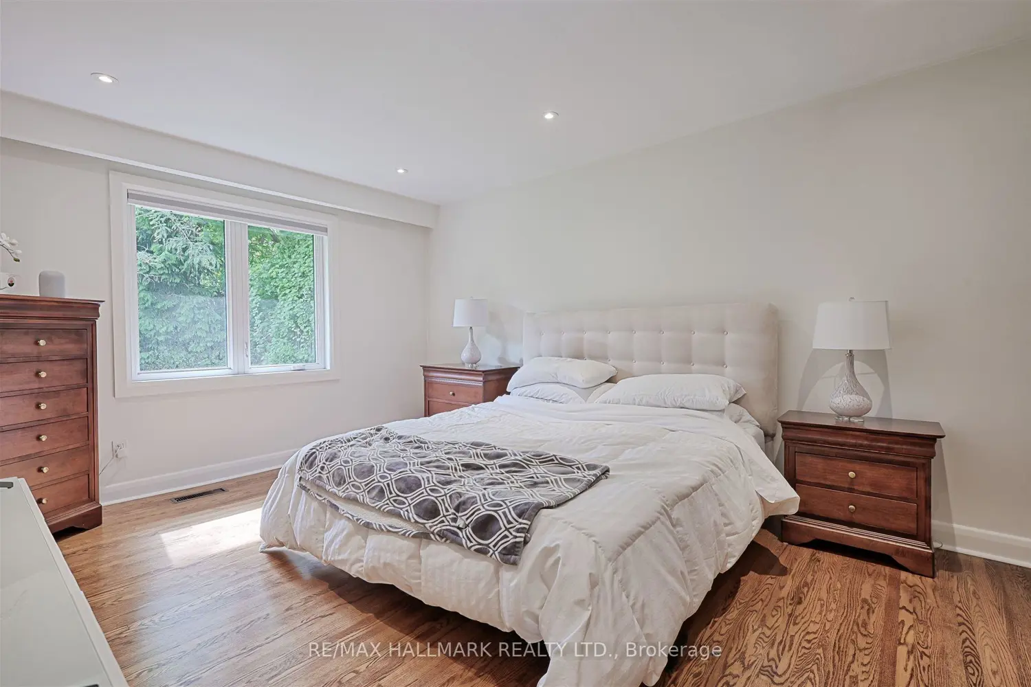 Additional image 12 of 1616 Islington Avenue