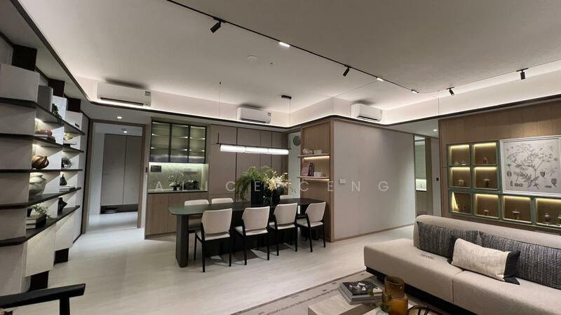 Additional image 7 of 61 Media Circle