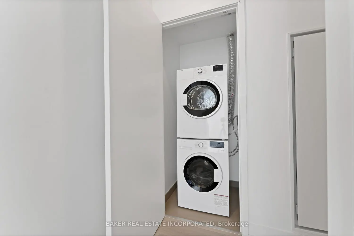 36 Olive Avenue 513 photo 5