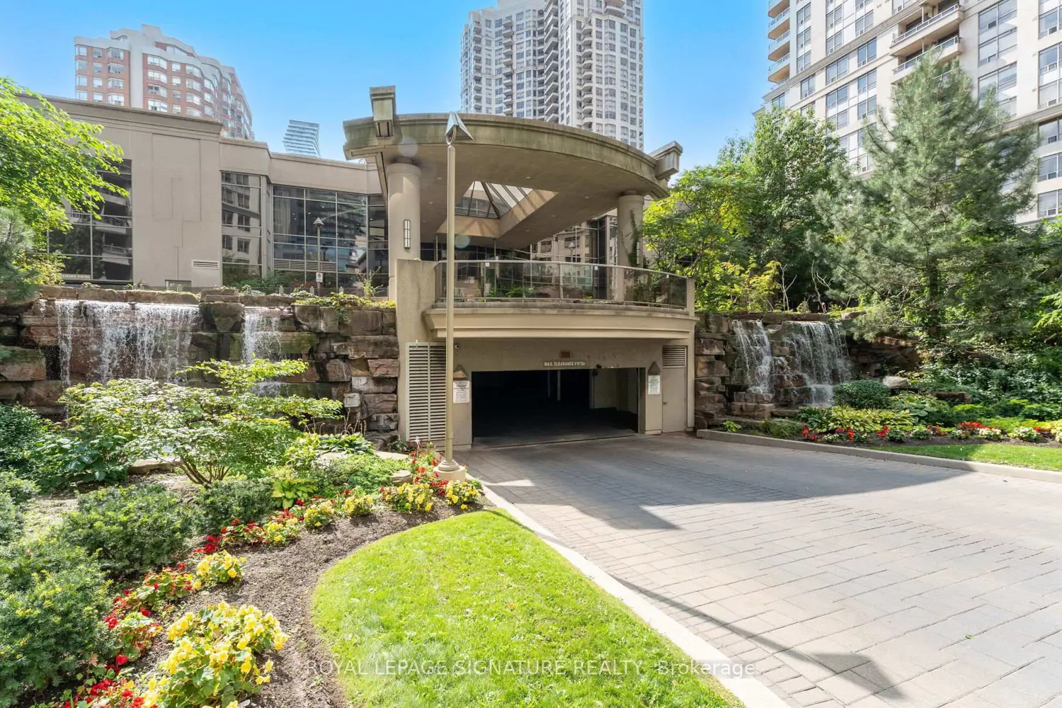 Additional image 12 of 3880 Duke Of York Boulevard 1508