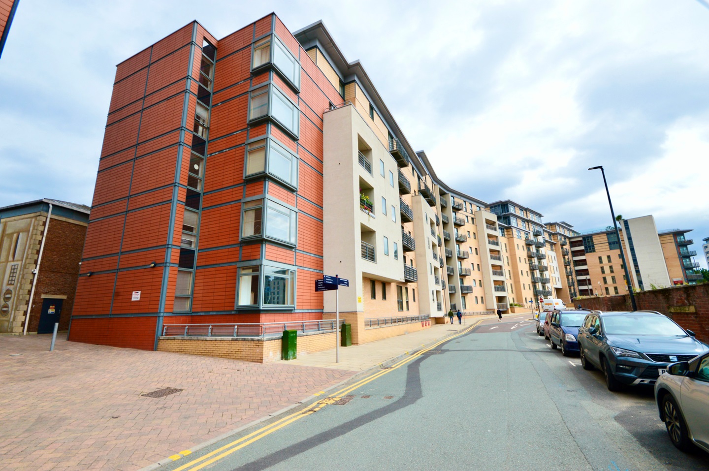 2 Bed Flat, Balmoral Place, LS10, N1 7GU