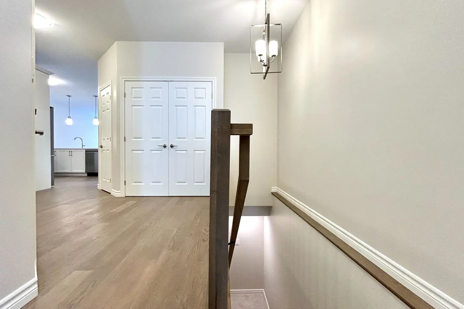 99 Cloverleaf Drive 19 photo 3