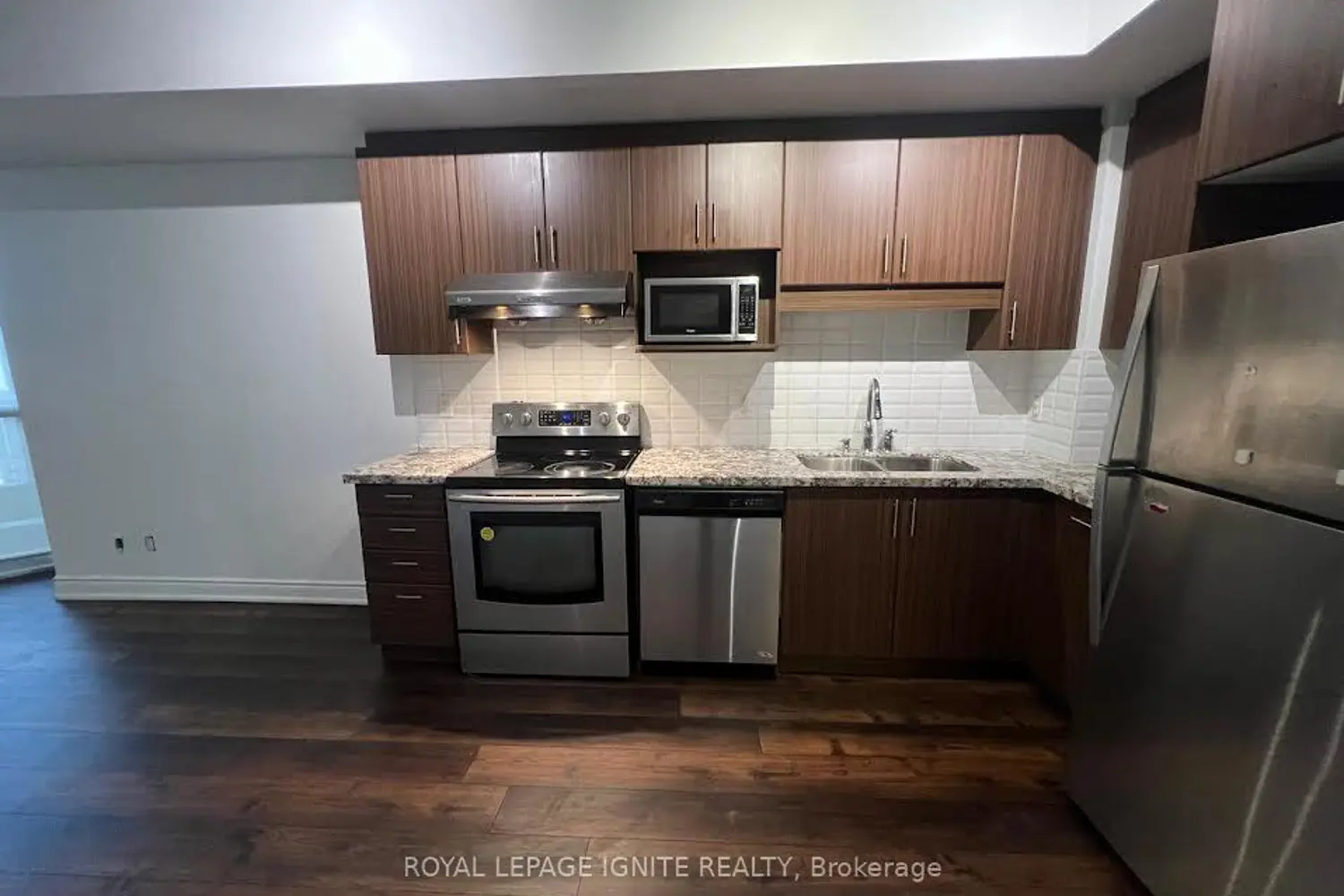 Additional image 7 of 99 South Town Centre Boulevard B701