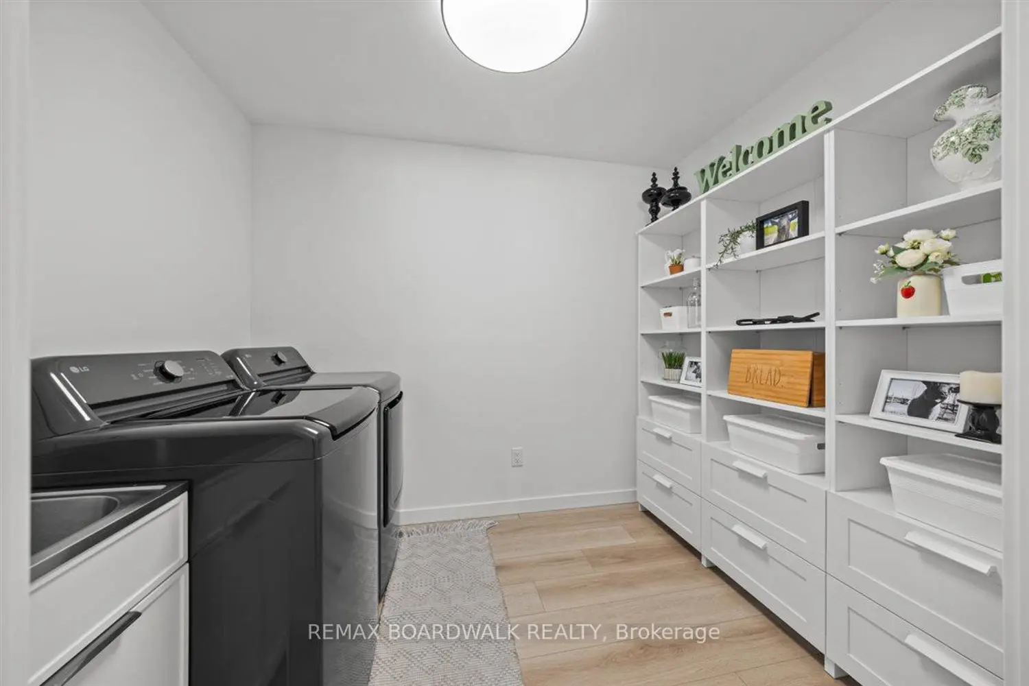 Additional image 5 of 1146 Rideau River Road