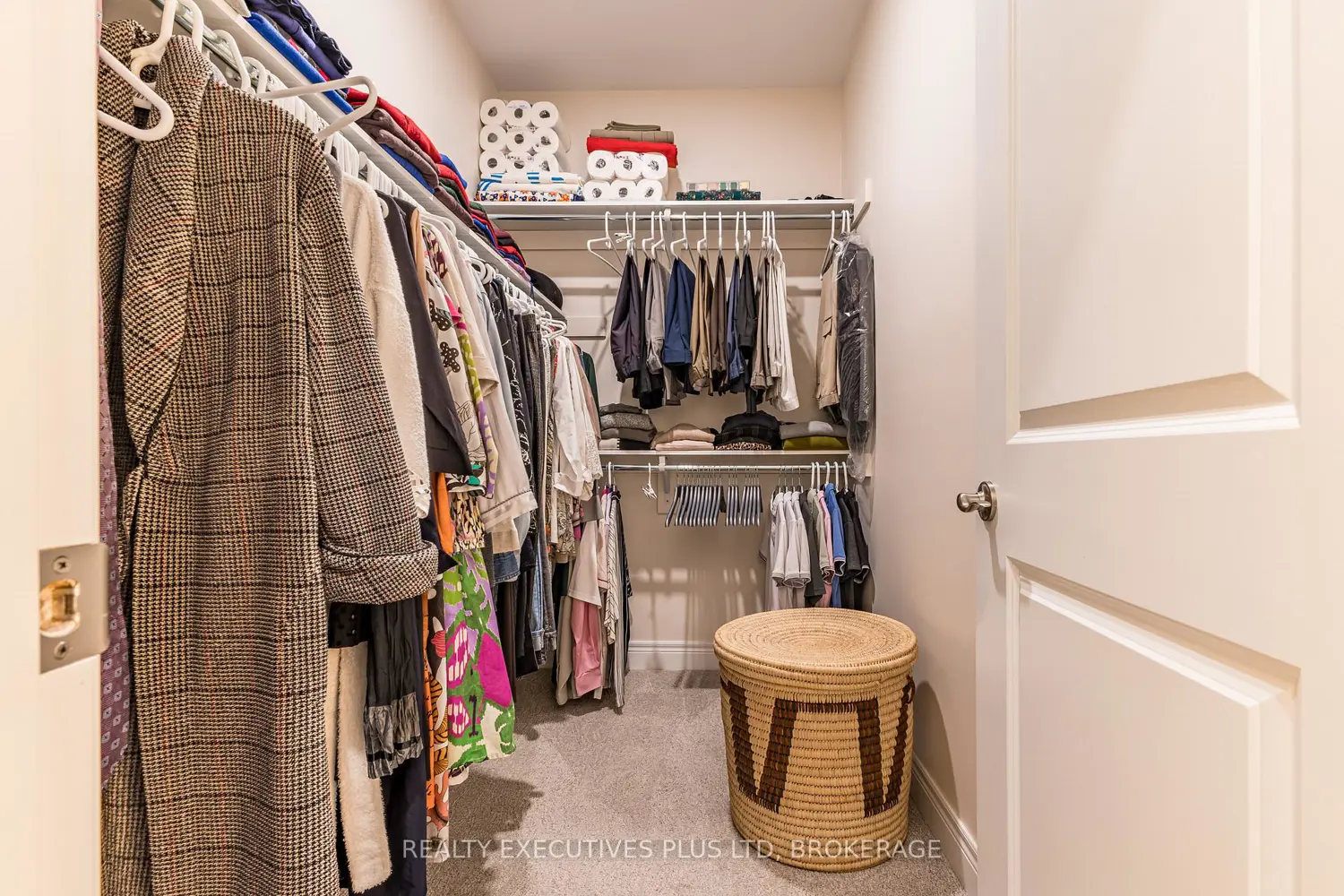 Additional image 16 of 504 Royal Ridge Court