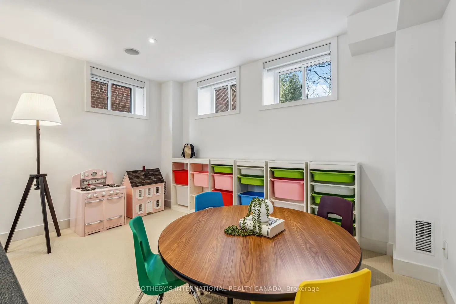 Additional image 8 of 12 Highland Crescent