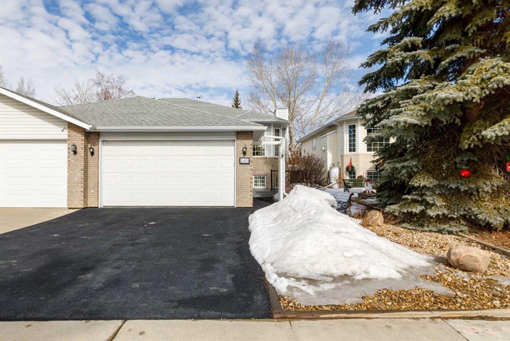 145 Doran Crescent, Red Deer, AB, T4R 2M8
