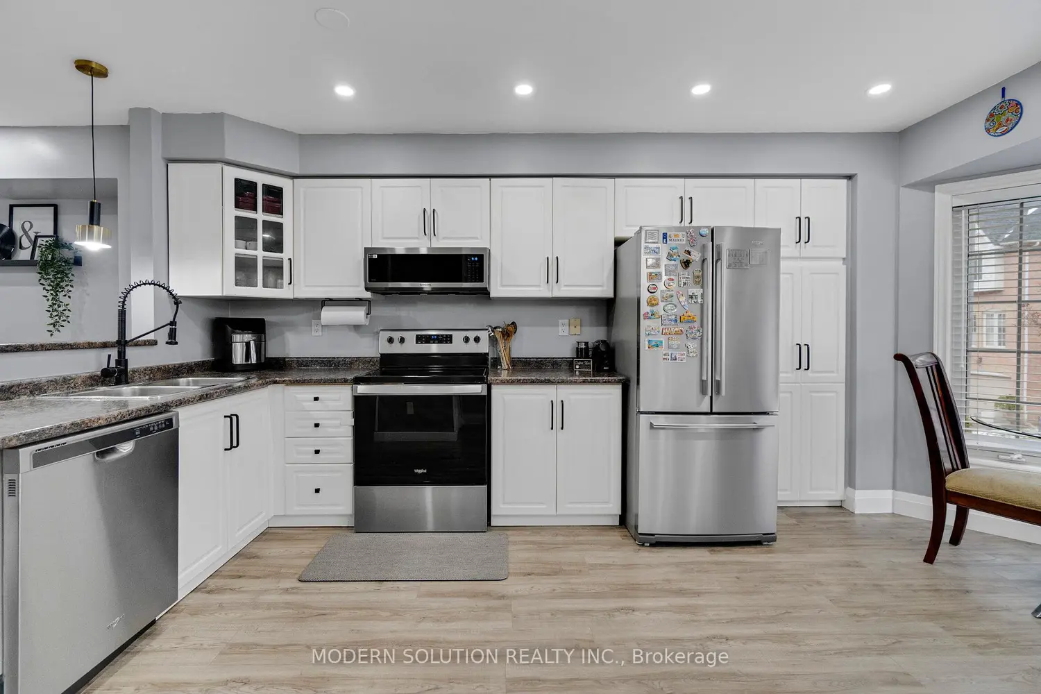 Additional image 5 of 3480 Upper Middle Road 29