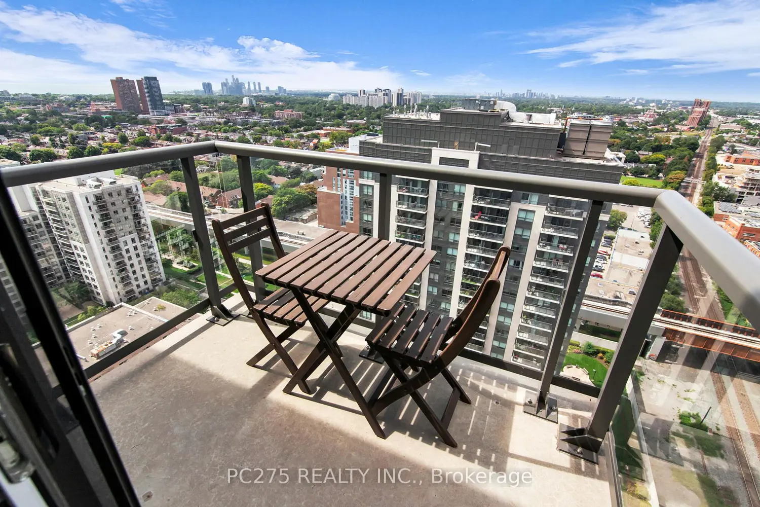 Additional image 7 of 1410 Dupont Street 2708