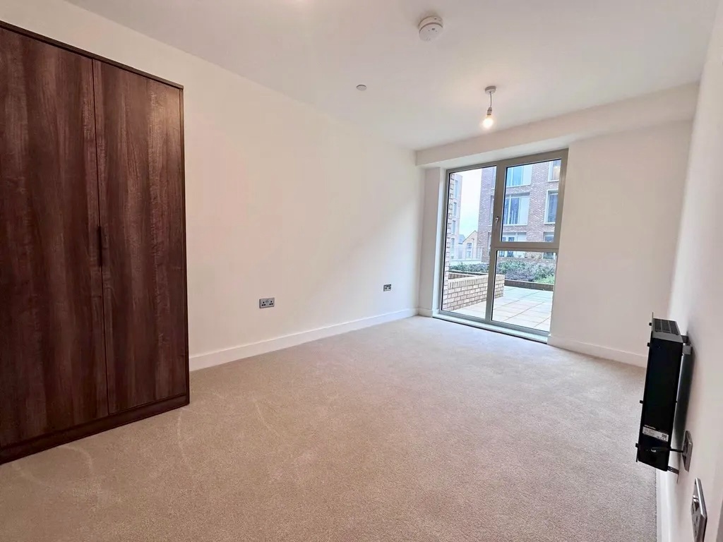 Additional image 6 of 2 Bed Flat, Boulevard Plaza, B5, N1 7GU