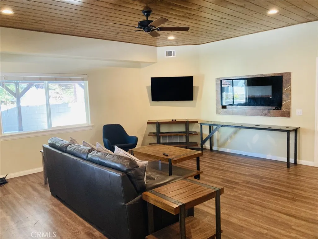 Additional image 12 of 341 Ca-173, Lake Arrowhead, CA 92352