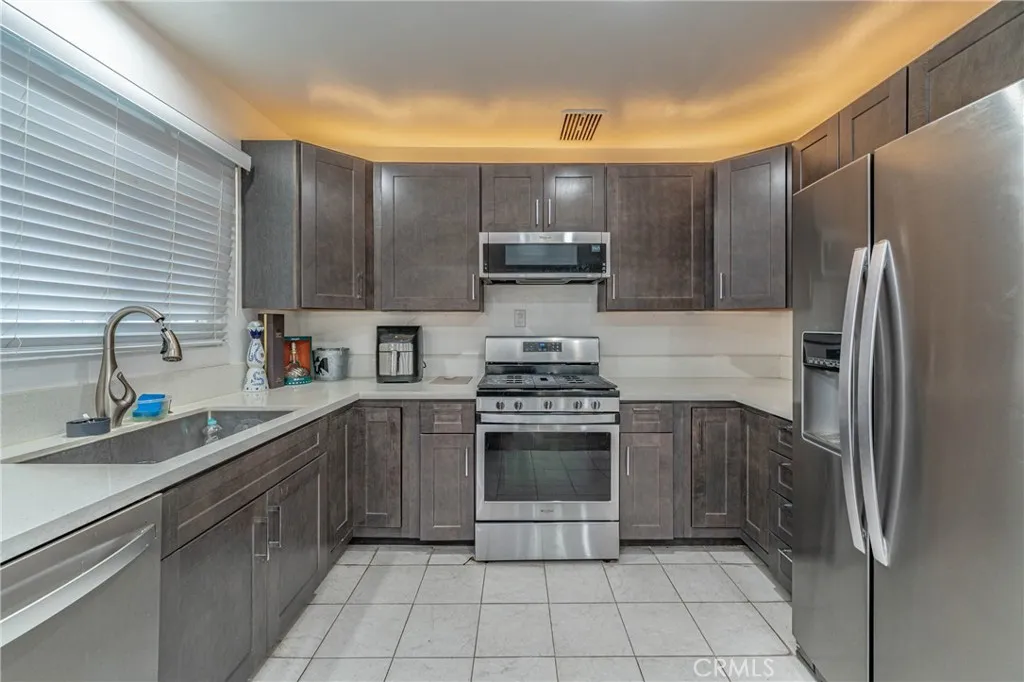 Additional image 53 of 325 Cedar Ave, Long Beach, CA 90802