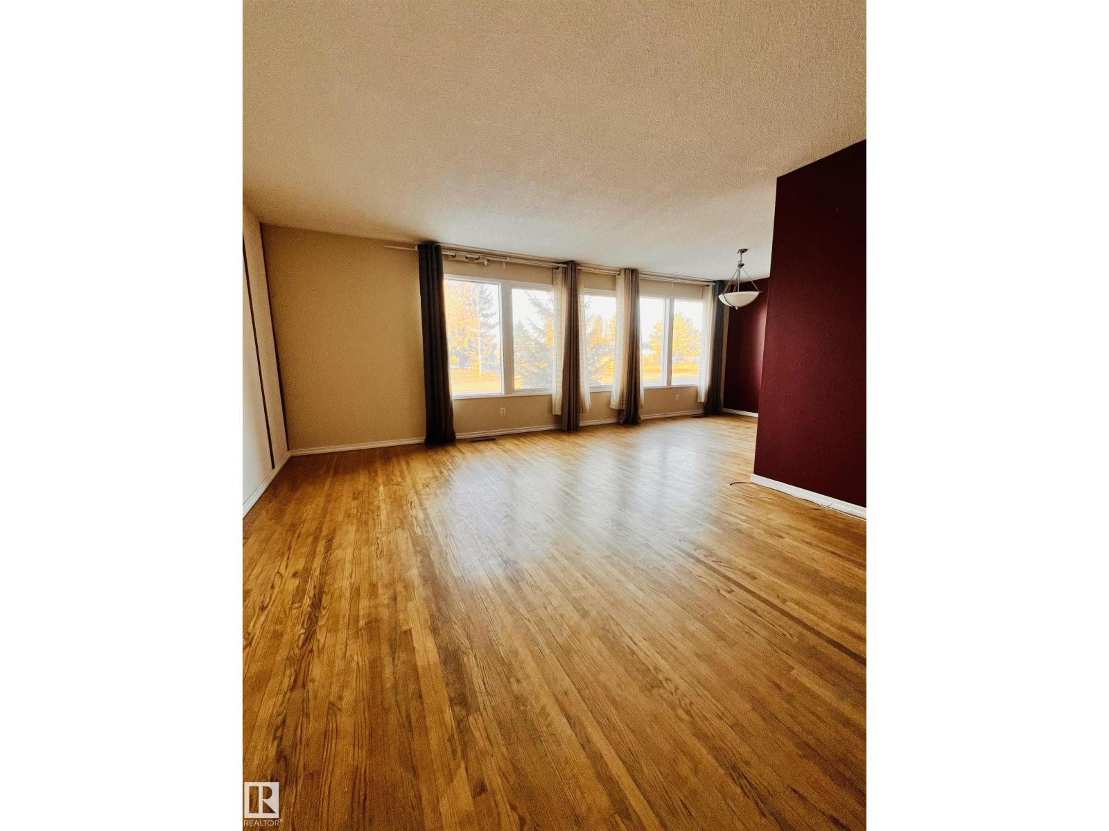 Additional image 3 of 11459 51 Avenue NW, Edmonton, AB, T6H0L8