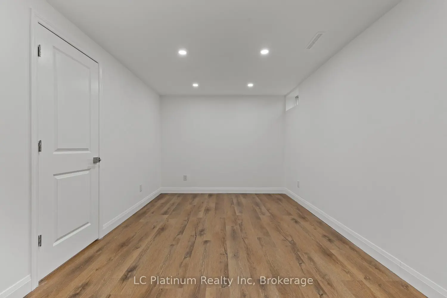 Additional image 6 of 302 Vine Street 29