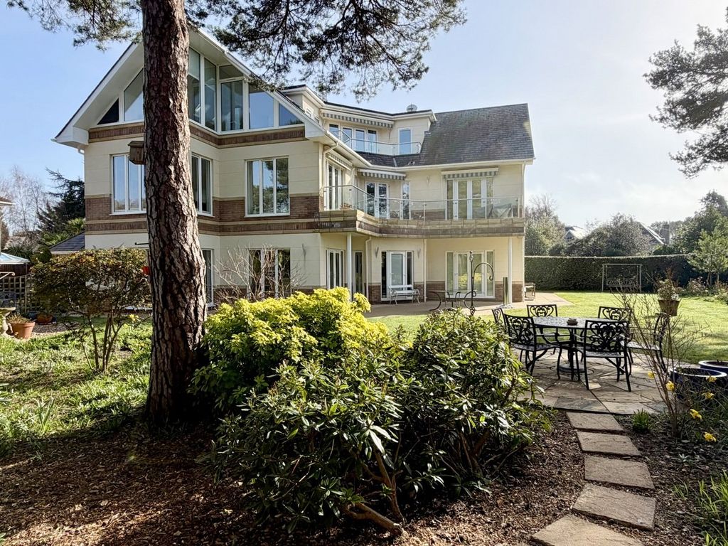 Additional image 34 of 3 bed flat for saleNairn Road, Canford Cliffs, Poole BH13